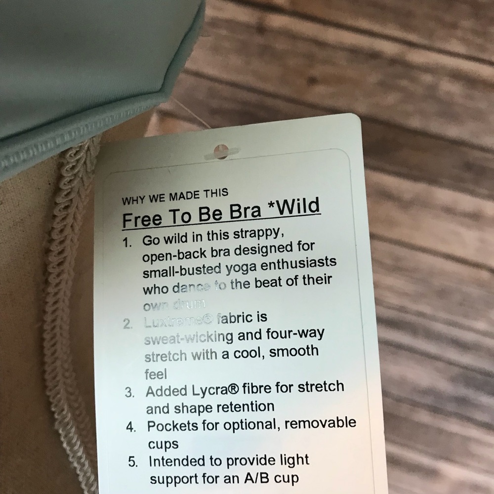 NWT LIGHT BLUE LULULEMON FREE TO BE BRA WILD glow - Picture 4 of 8